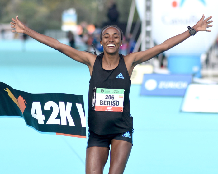 Amane Beriso Shankule lief in Valencia die drittschnellste je erzielte Marathonzeit. Foto: Sean Hartnett