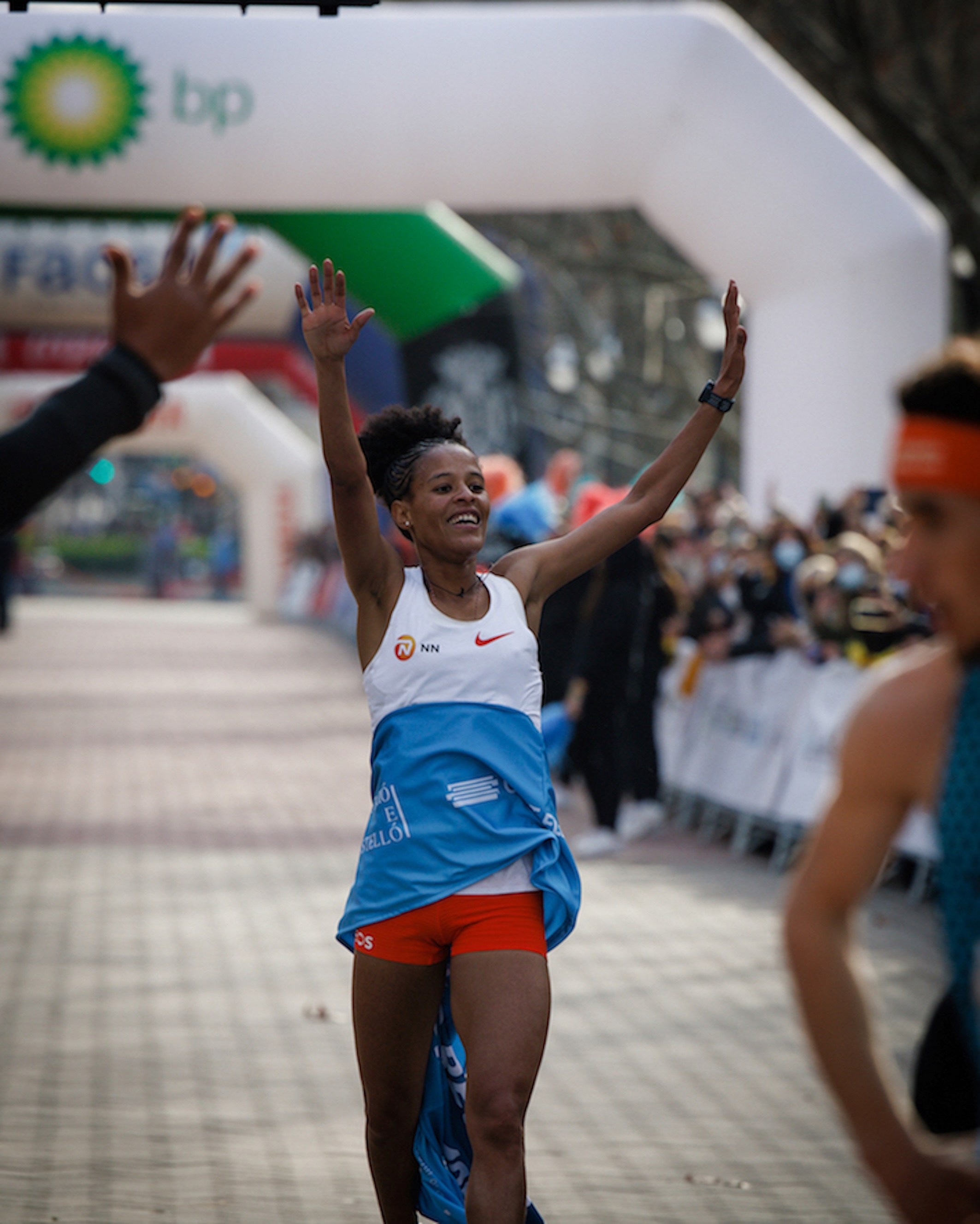 Yalemzerf Yehualaw feierte in Amsterdam ihren dritten großen Marathon-Sieg. Foto: NN Running Team