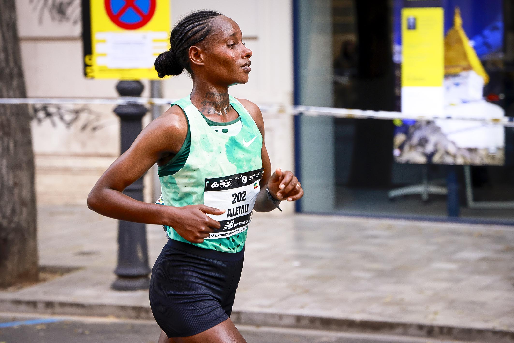 Megertu Alemu holte in 2:16:49 den Sieg. Bild: SIP / Johannes Langer