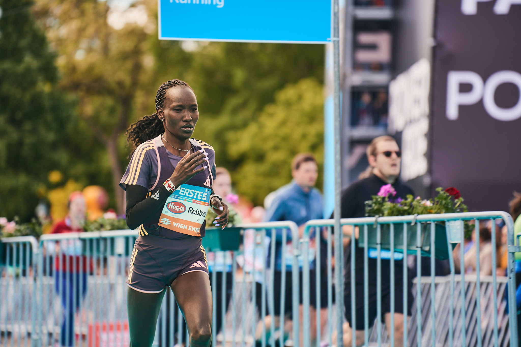 Rebbeca Tanui, Dritte beim VCM 2024, will den Streckenrekord angreifen. Bild: VCM / Roman Pfeiffer